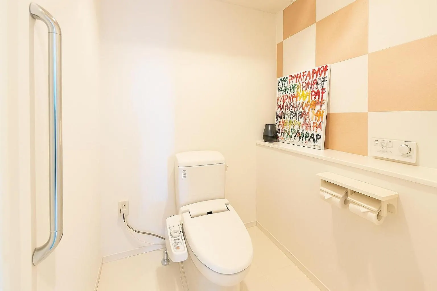 Luxury 3 Bedroom Namba Skyscraper - 400 Ft High & 300 Sq Ft Wrap Around Balcony - 112 Sq Meters - 1,200 Sq Ft - Parking - 180 Degrees City Views - 2024 Toyota Voxy Can Be Packaged With Osaka